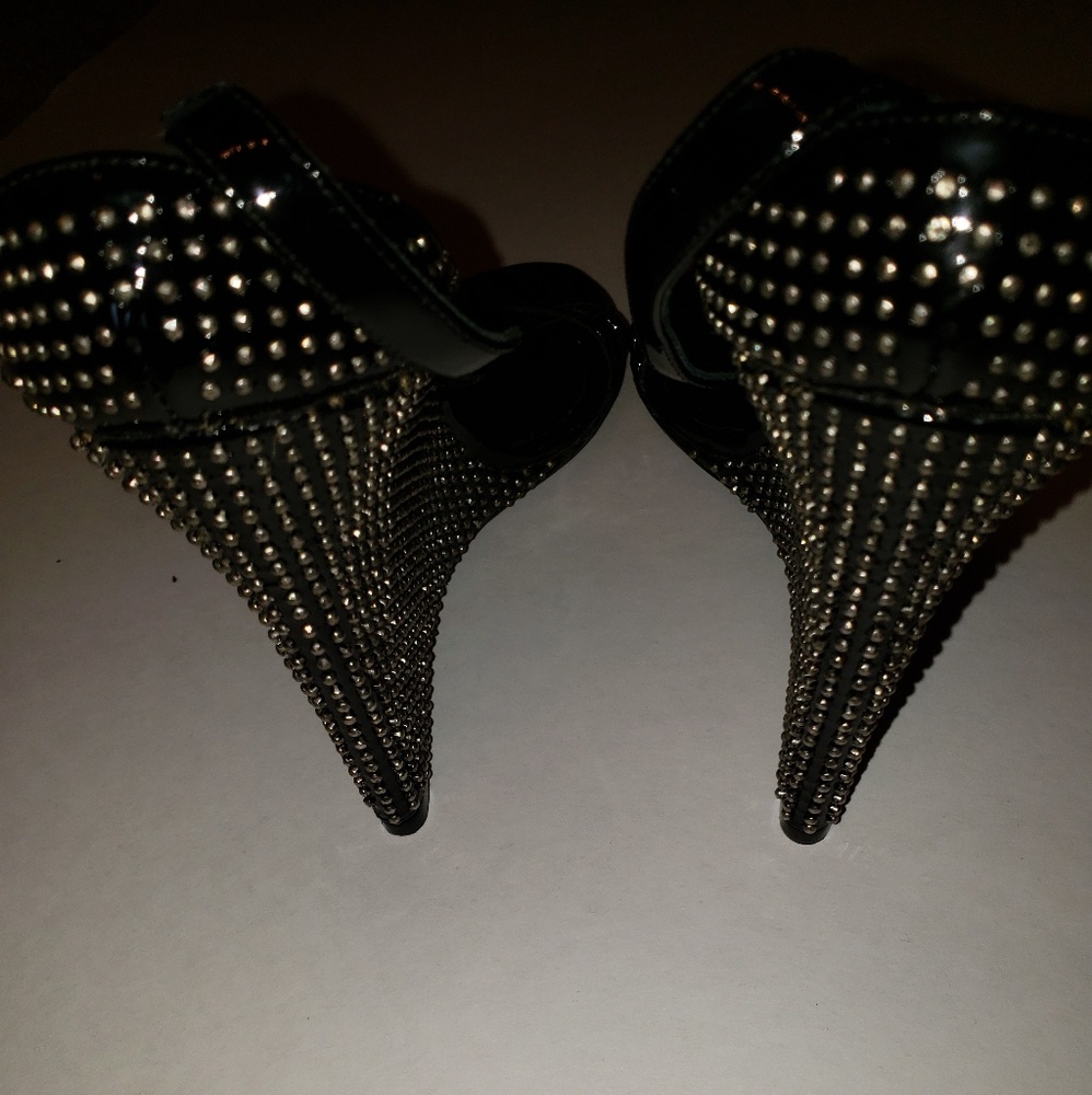 Never worn Burberry studded wedge heel sandal - Picture 4 of 8